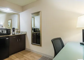 Holiday Inn Express & Suites Kendall East Miami by IHG hotel thumbnail 2