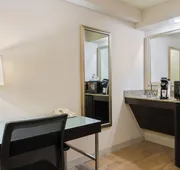Holiday Inn Express & Suites Kendall East Miami by IHG hotel detail image 3