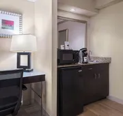 Holiday Inn Express & Suites Kendall East Miami by IHG hotel detail image 4