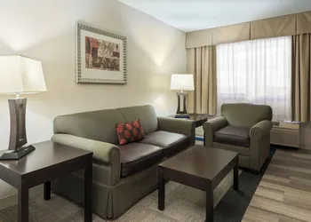 Holiday Inn Express & Suites Kendall East Miami by IHG hotel thumbnail 5