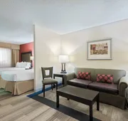 Holiday Inn Express & Suites Kendall East Miami by IHG hotel detail image 7