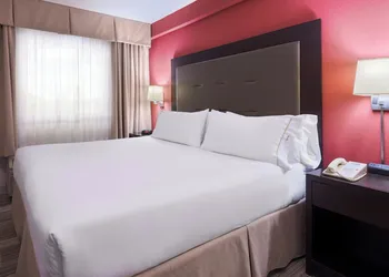 Holiday Inn Express & Suites Kendall East Miami by IHG hotel thumbnail 8