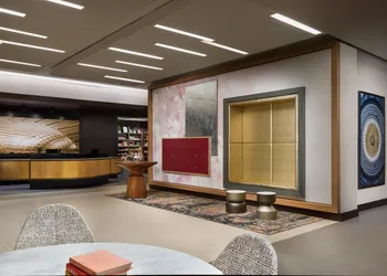 Hyatt Centric Arlington hotel thumbnail 2