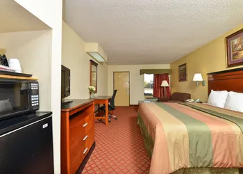 Americas Best Value Inn Brookhaven hotel thumbnail 3