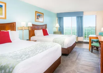 Ramada Plaza by Wyndham Nags Head Oceanfront hotel thumbnail 7