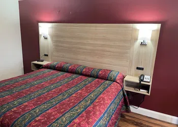 Jameson Inn Conyers hotel thumbnail 5