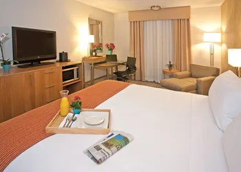 Holiday Inn Express San Francisco Airport South by IHG hotel thumbnail 6