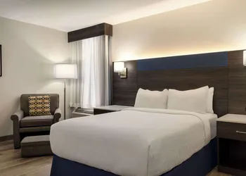 Wyndham Phoenix Airport/Tempe hotel thumbnail 7