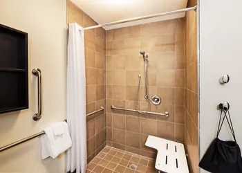 Candlewood Suites Lenexa - Overland Park Area by IHG hotel thumbnail 4