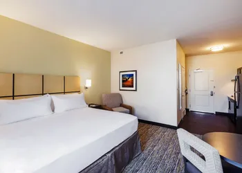 Candlewood Suites Lenexa - Overland Park Area by IHG hotel thumbnail 6
