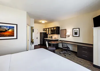 Candlewood Suites Lenexa - Overland Park Area by IHG hotel thumbnail 8