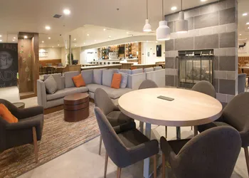 DoubleTree by Hilton Chico hotel thumbnail 5