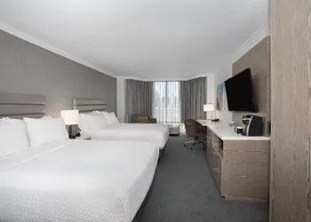 Crowne Plaza Costa Mesa Orange County by IHG hotel thumbnail 4