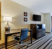 Comfort Inn & Suites Triadelphia - Wheeling hotel detail image 5