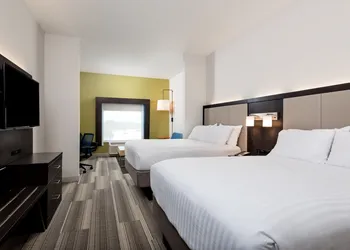 Holiday Inn Express & Suites Lakeland South by IHG hotel thumbnail 5