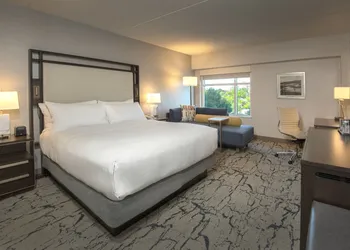 DoubleTree by Hilton Manchester Downtown hotel thumbnail 6