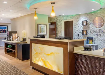 Spark by Hilton Atlanta Airport South College Park hotel thumbnail 2