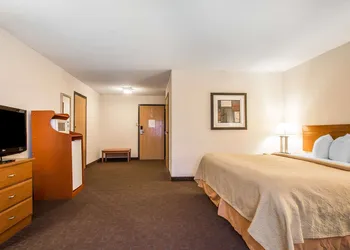 Quality Inn Morris I-80 hotel thumbnail 8