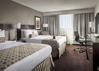 Crowne Plaza Phoenix Airport - PHX by IHG hotel thumbnail 6