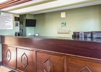 Quality Inn & Suites Macon North hotel thumbnail 2