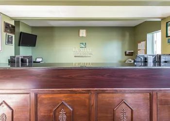 Quality Inn & Suites Macon North hotel thumbnail 4