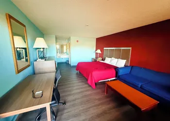 Mayfair Inn hotel thumbnail 5