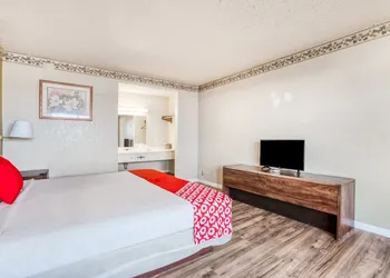 OYO Hotel Brownwood Hwy 67 hotel thumbnail 4