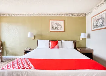 OYO Hotel Brownwood Hwy 67 hotel thumbnail 5