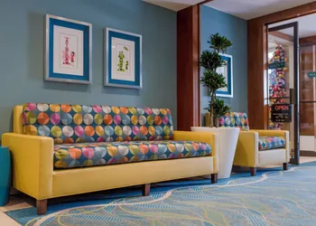 Howard Johnson by Wyndham Anaheim Hotel and Water Playground hotel thumbnail 7
