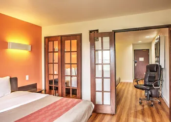 Motel 6 Dallas, TX - Northwest hotel thumbnail 8
