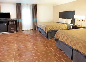 Travelodge by Wyndham Ocean Front hotel thumbnail 6