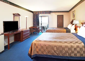 Travelodge by Wyndham Ocean Front hotel thumbnail 7