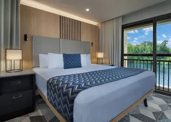 Disney's Contemporary Resort hotel thumbnail 5
