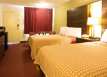 Marina Inn & Suites Chalmette - New Orleans hotel thumbnail 2