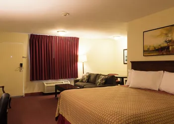 Marina Inn & Suites Chalmette - New Orleans hotel thumbnail 3