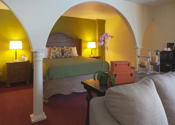 Marina Inn & Suites Chalmette - New Orleans hotel thumbnail 5