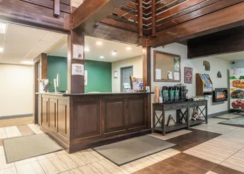 Quality Inn Near Mammoth Mountain Ski Resort hotel thumbnail 7
