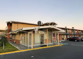 Heritage Inn hotel thumbnail 2