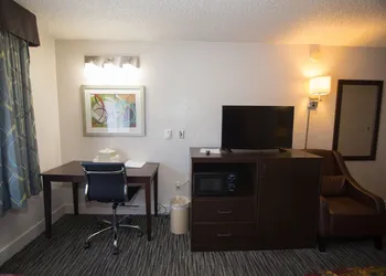 Eastside Lodge hotel thumbnail 6