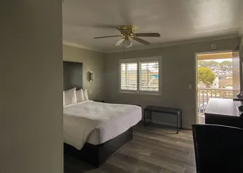 Rockview Inn and Suites - Morro Bay CA hotel thumbnail 6