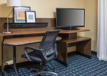 Fairfield Inn & Suites Lexington Keeneland Airport hotel thumbnail 5