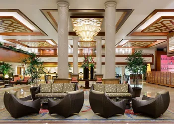 Hilton Waikiki Beach Resort & Spa hotel thumbnail 3