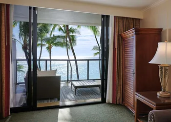OUTRIGGER Waikiki Beach Resort hotel thumbnail 8