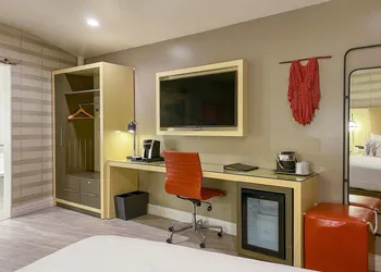 Bluestem Hotel Torrance Los Angeles, an Ascend Collection Hotel hotel thumbnail 8