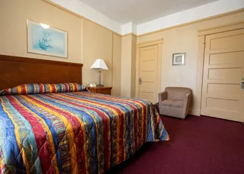 Stillwell Hotel hotel thumbnail 7