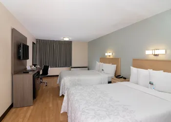 Red Roof Inn PLUS+ Miami Airport hotel thumbnail 4
