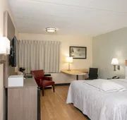 Red Roof Inn PLUS+ Miami Airport hotel detail image 7