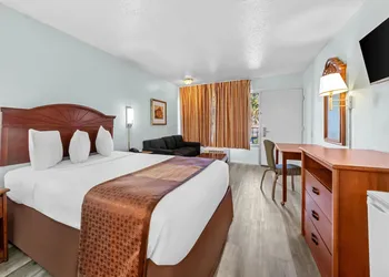 Knights Inn San Antonio near Frost Bank Center hotel thumbnail 5