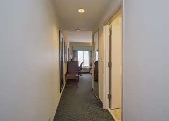 Hampton Inn Portsmouth Central hotel thumbnail 7