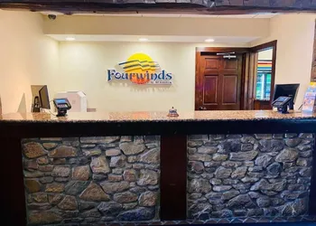 Fourwinds Lakeside Inn & Marina hotel thumbnail 2
